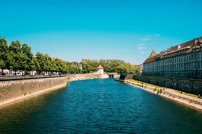 Surrounded by buildings of rivers
